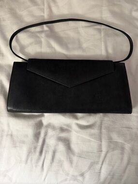 Elegant Black Envelope Clutch with Slim Shoulder Strap